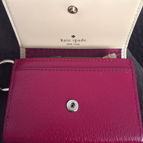 Red Plum Card Wallet NWT 🍂LAST ONE!🍂 - Picture 2 of 3